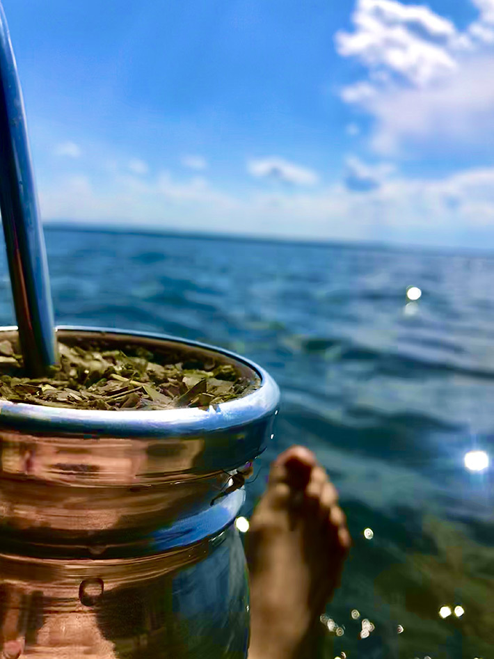 Czy Yerba Mate odwadnia organizm? Pij spokojnie!